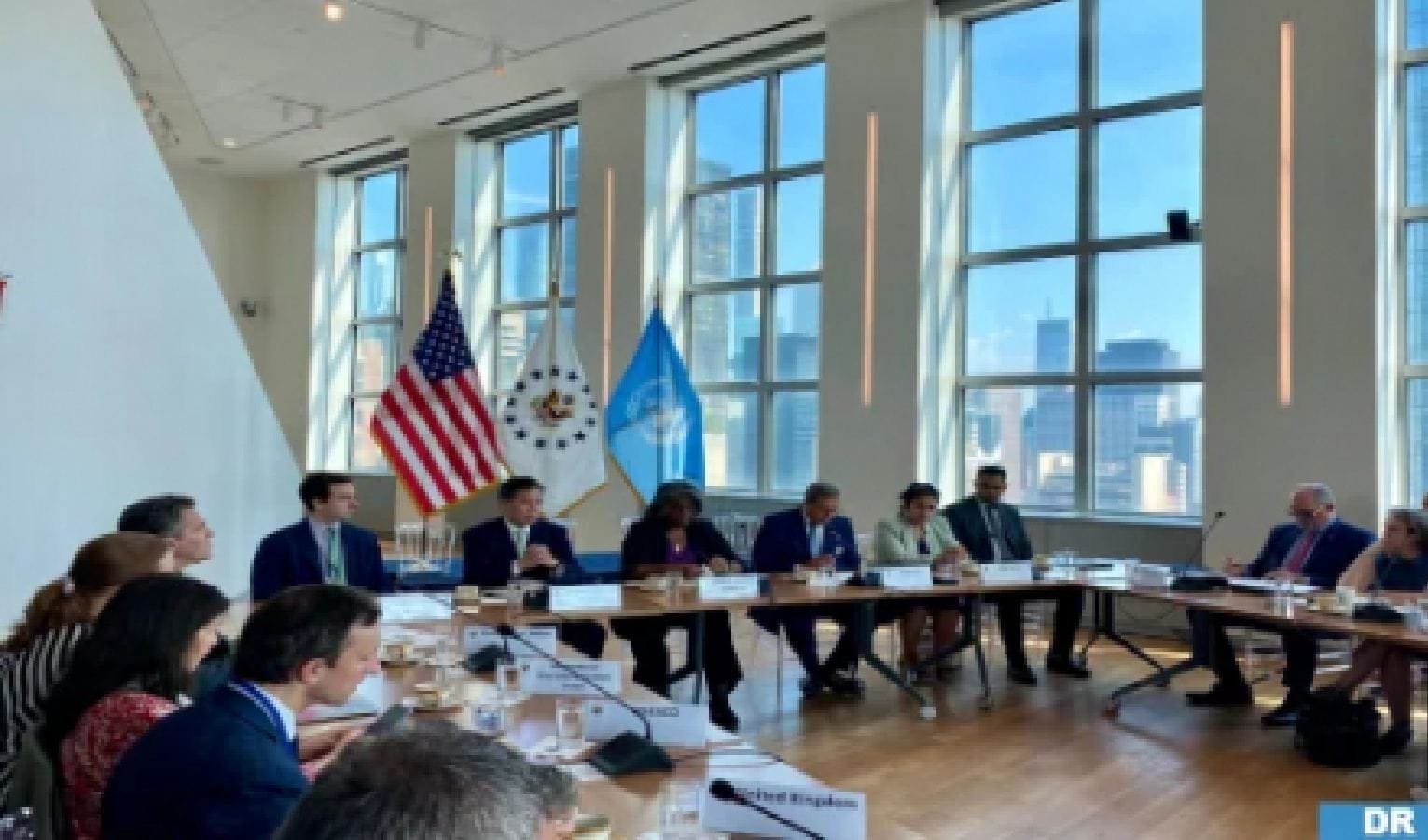 مجموعة أصدقاء الذكاء الاصطناعي