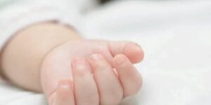 انطلاق حملة ميدانية لردع مستودعات ومحلات بيع مواد البناء العشوائية داخل المدن